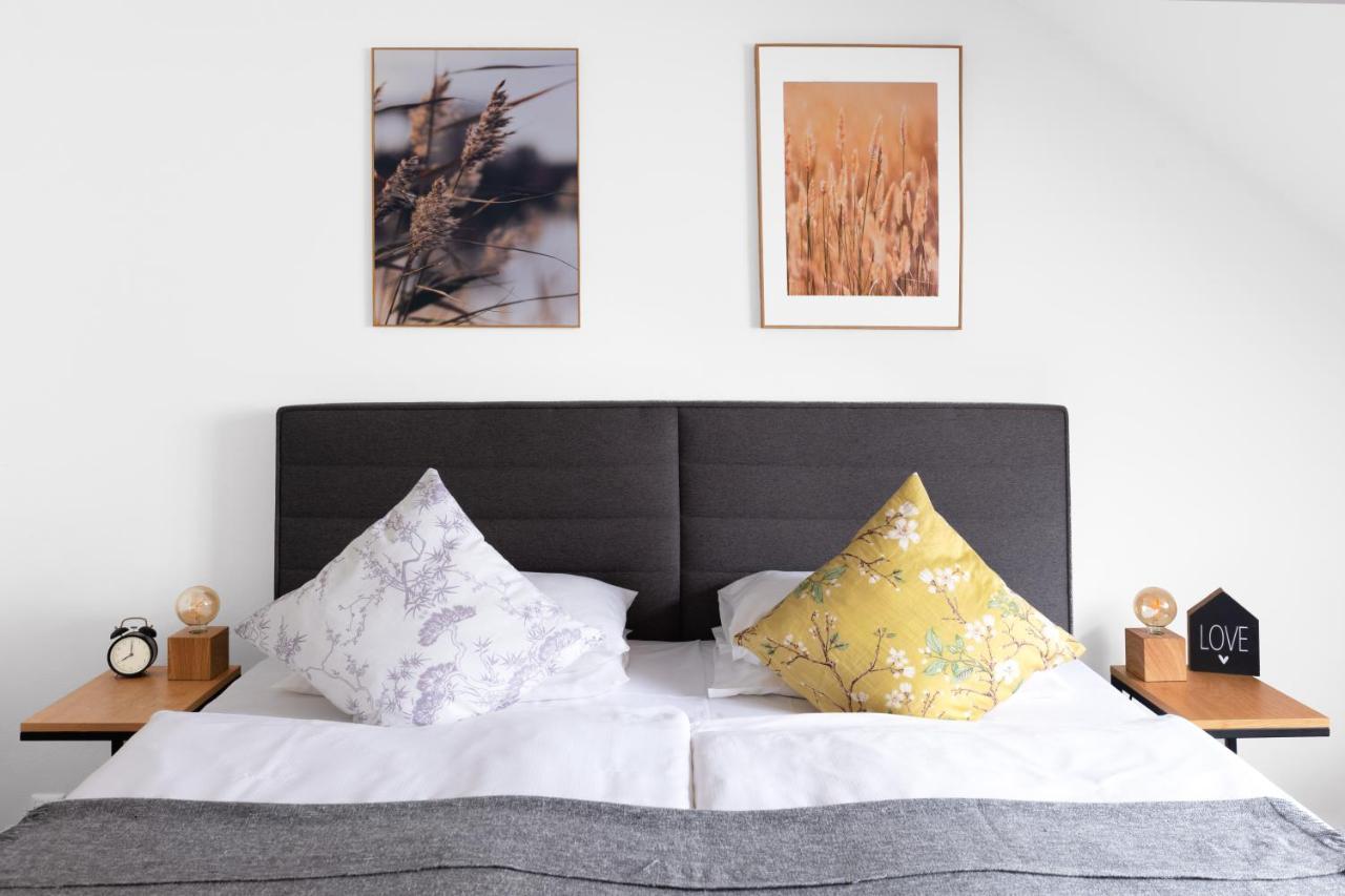 Large Double or Twin Room,1532092219:JPEG